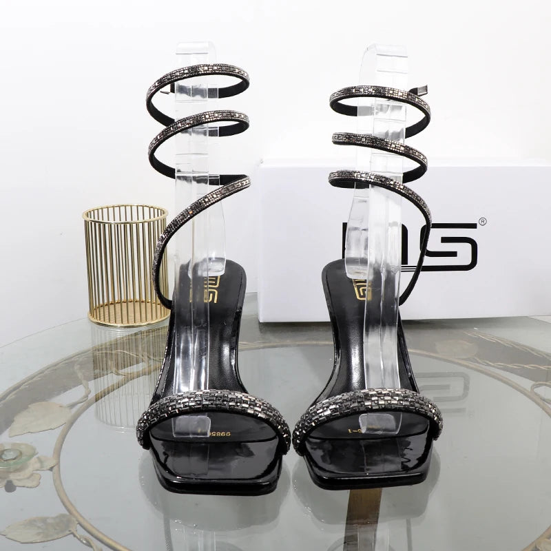 Polished Sandals with an Effortless Classic Look