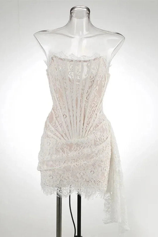 Gracefully Styled Dress for Any Occasion