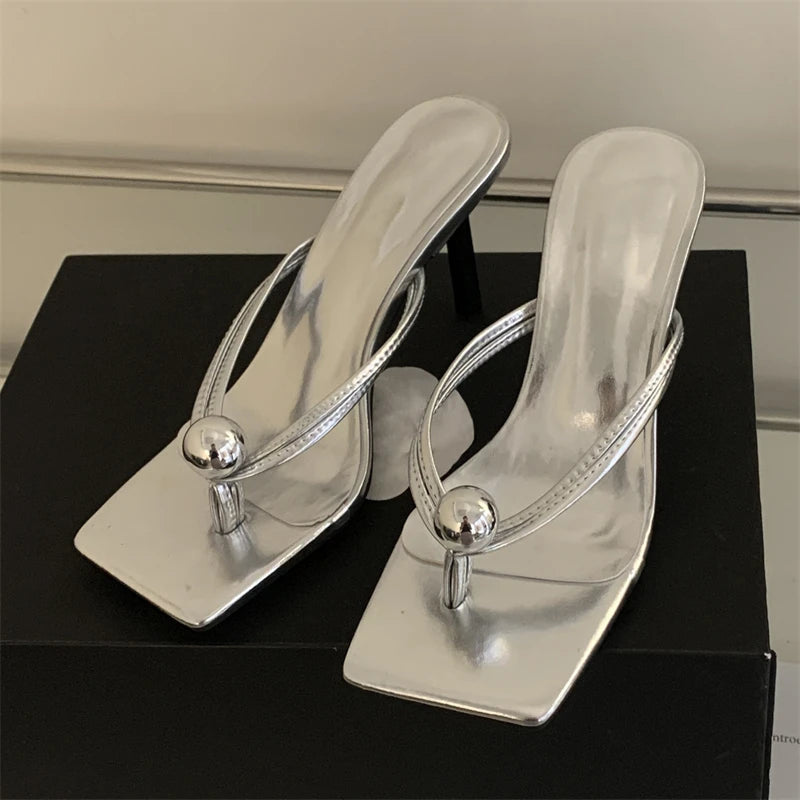 A Vintage Style Heels with Delicate Timeless Details