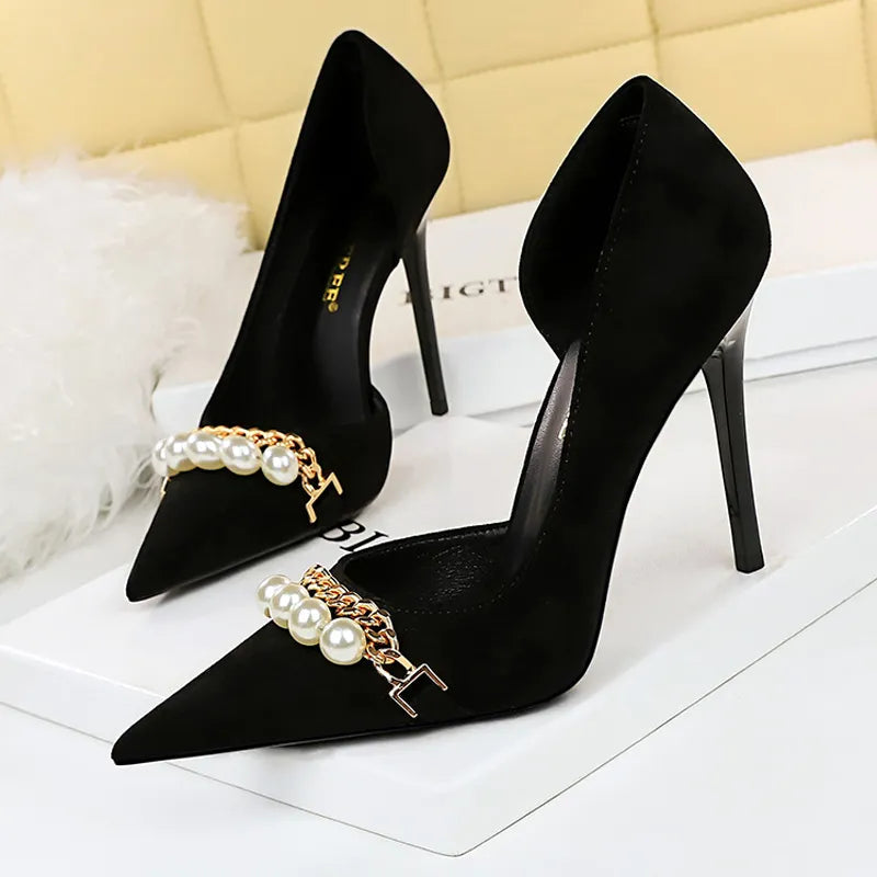 Vintage Inspired Heels with a Contemporary Edge