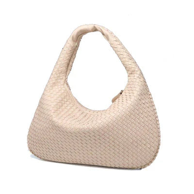 Well Tailored Bag with a Graceful Silhouette