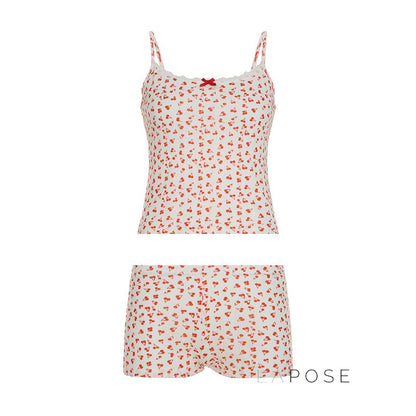 Sophisticated Garment with a Clean Classic Look