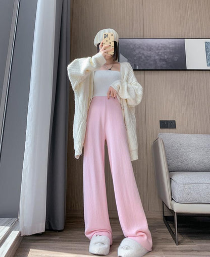 Gracefully Styled Pants for Any Occasion