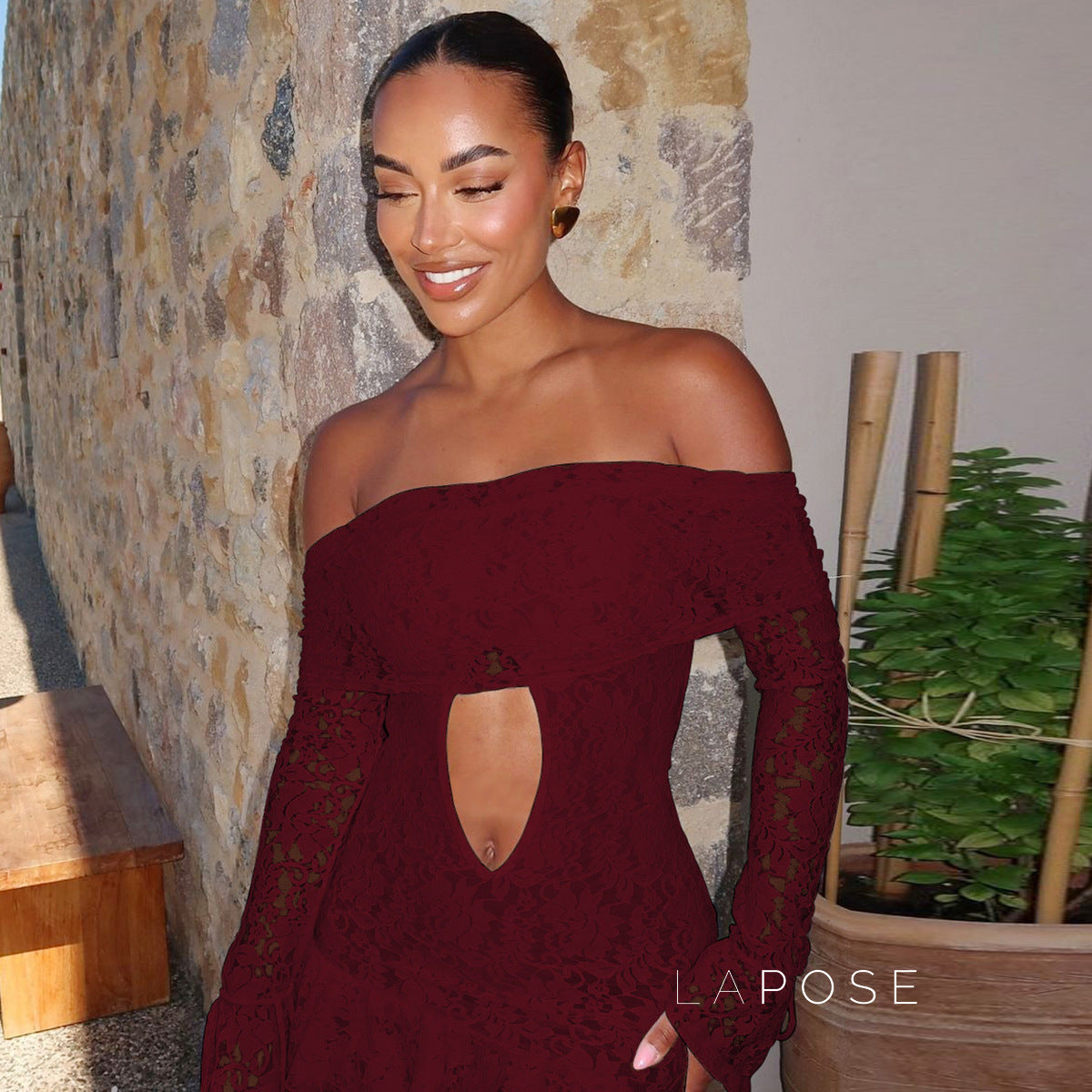 Effortlessly Elegant Dress with a Timeless Design