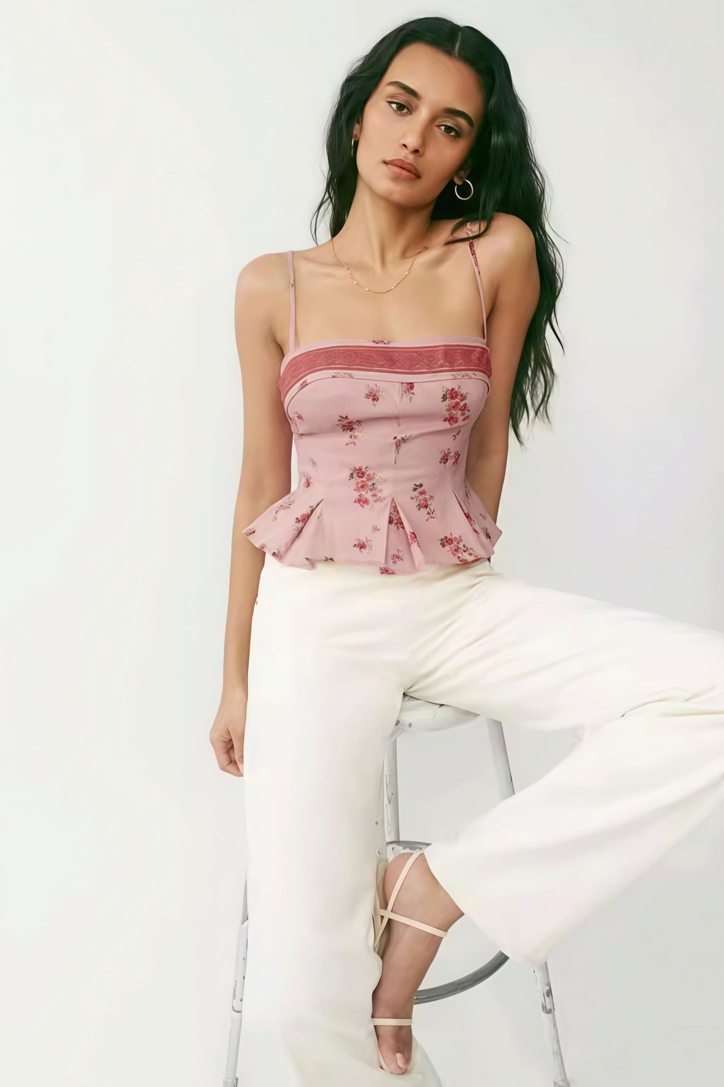 Beautifully Finished Top in a Timeless Design