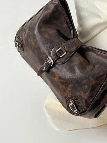 Beautifully Crafted Bag in a Classic Style