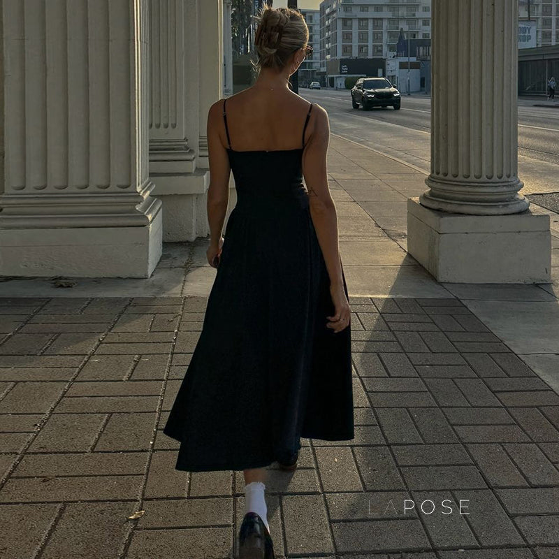 Gracefully Styled Dress for Any Occasion