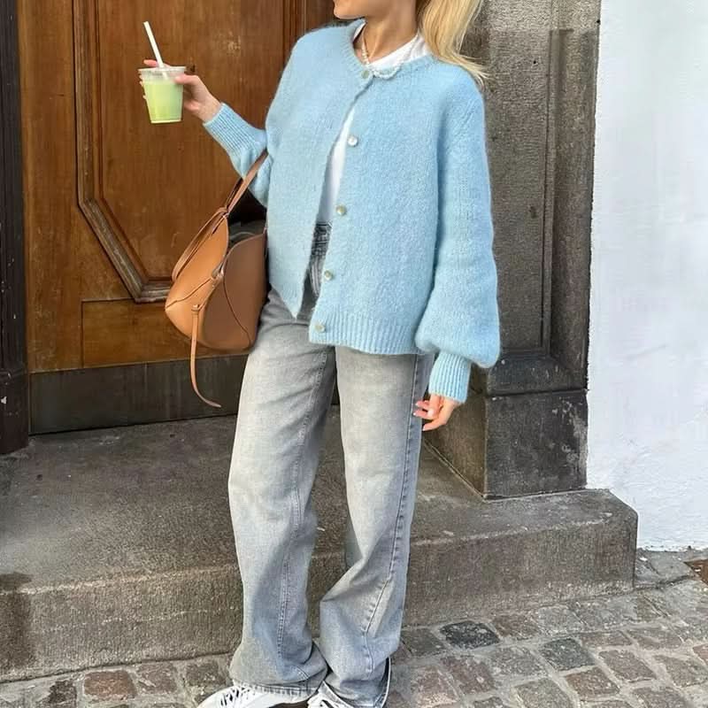 Gracefully Styled Cardigan for Any Occasion