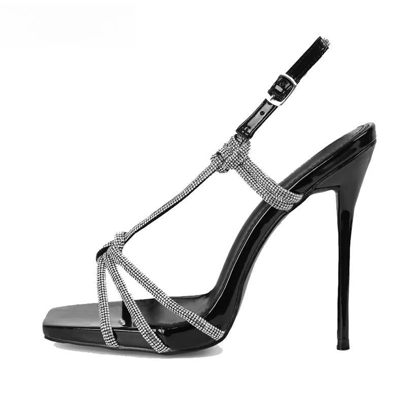 Polished Heels with an Effortless Classic Look