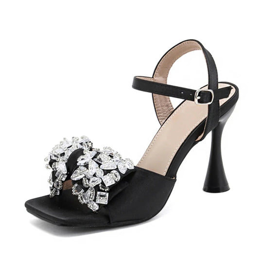 Elegantly Styled Sandals for Everyday Wear