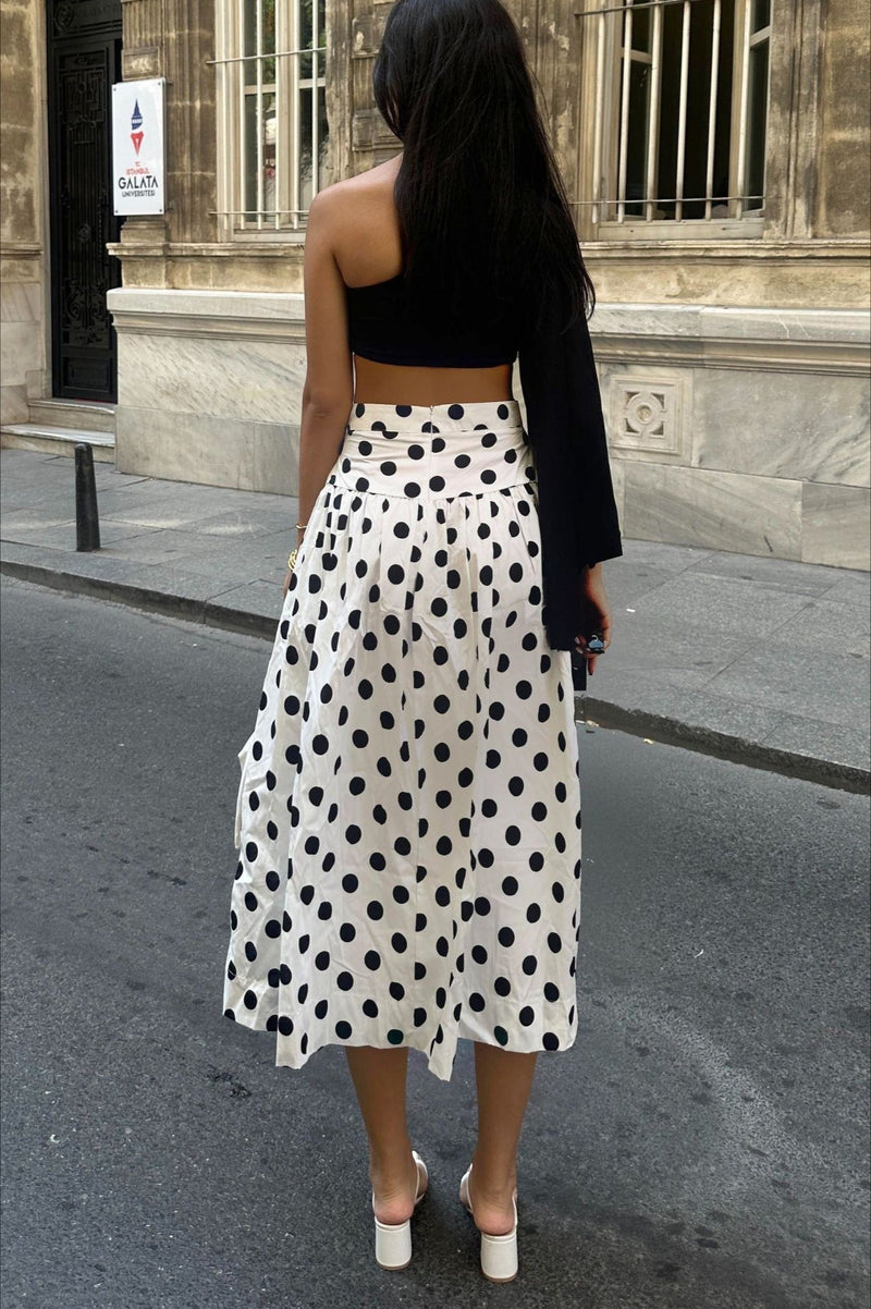 Gracefully Designed Garment