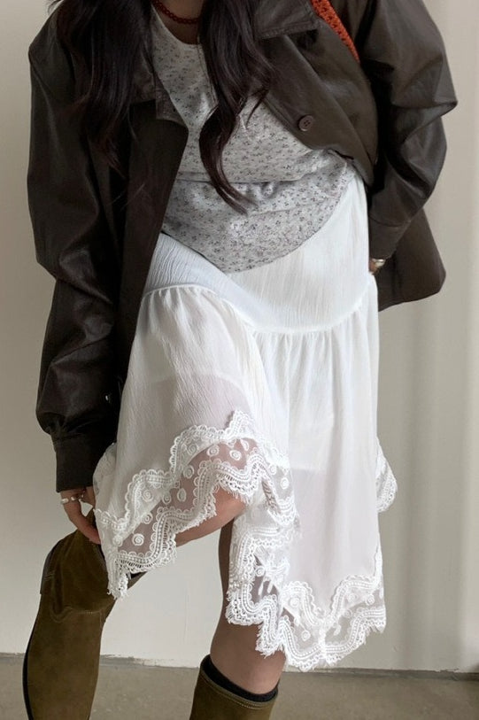 Gracefully Styled Garment for Any Occasion
