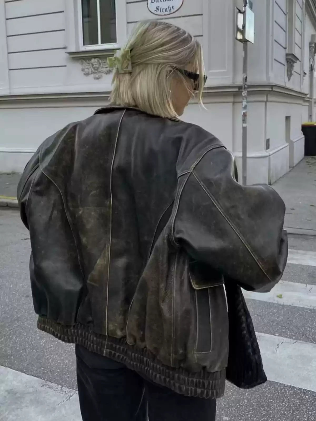 Elegantly Styled Jacket for Everyday Wear