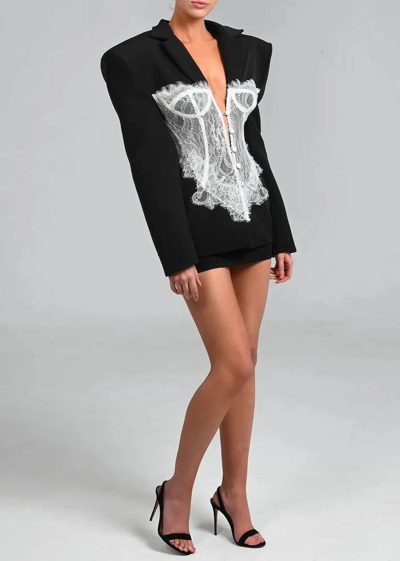 Beautifully Finished Garment in a Timeless Design