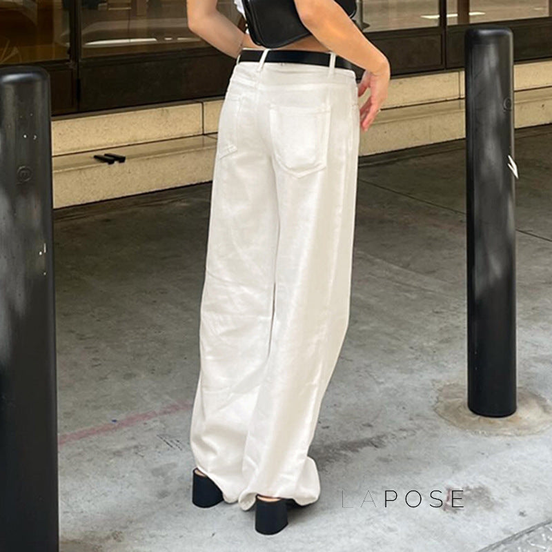 Well Tailored Garment with a Graceful Silhouette