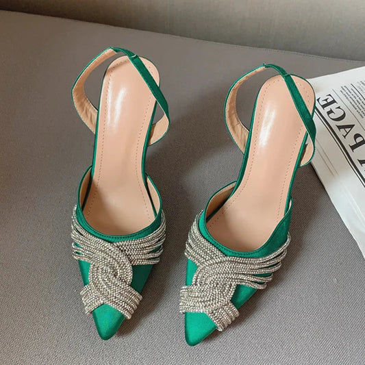 Well Tailored Heels with a Graceful Silhouette