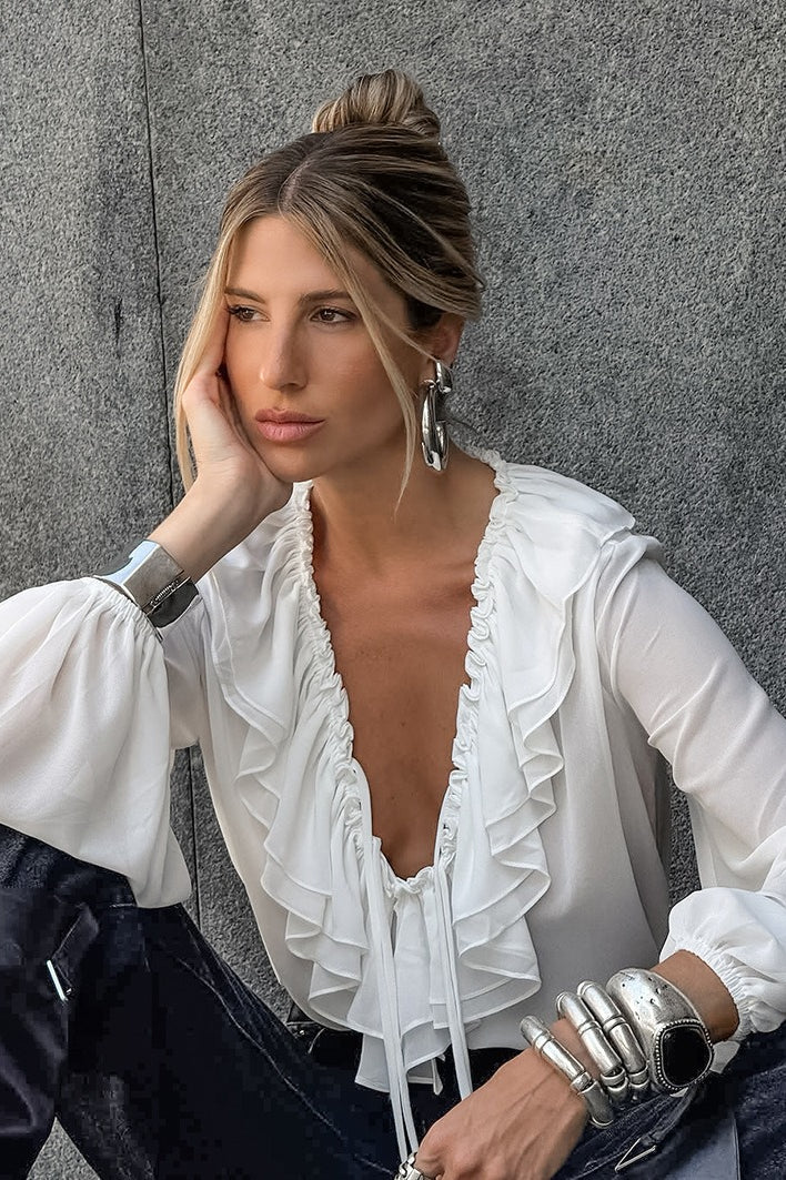 Beautifully Crafted Blouse in a Classic Style