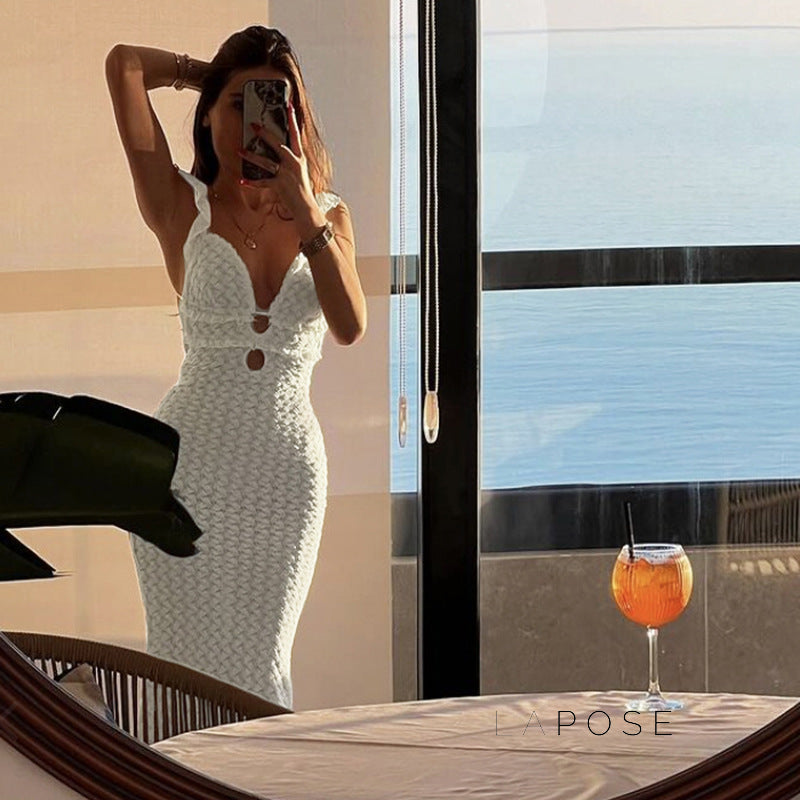 Well Tailored Dress with a Graceful Silhouette