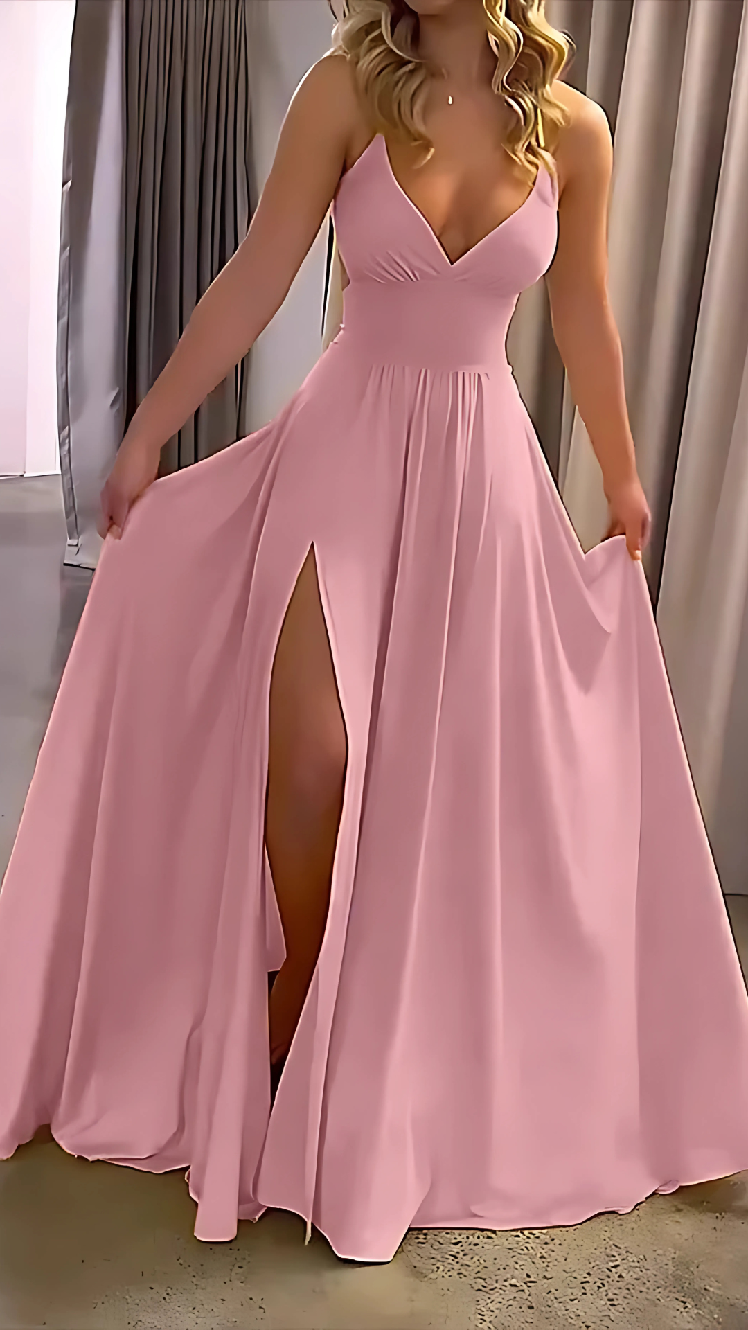 Well Tailored Dress with a Graceful Silhouette