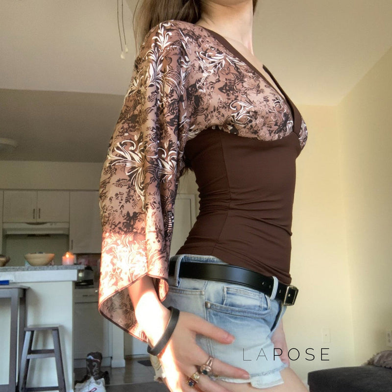Well Tailored Top with a Graceful Silhouette