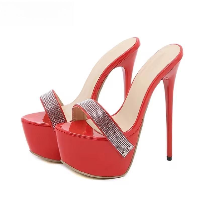 Classic Vintage Heels with a Flattering Fit