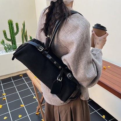 Polished Bag with an Effortless Classic Look