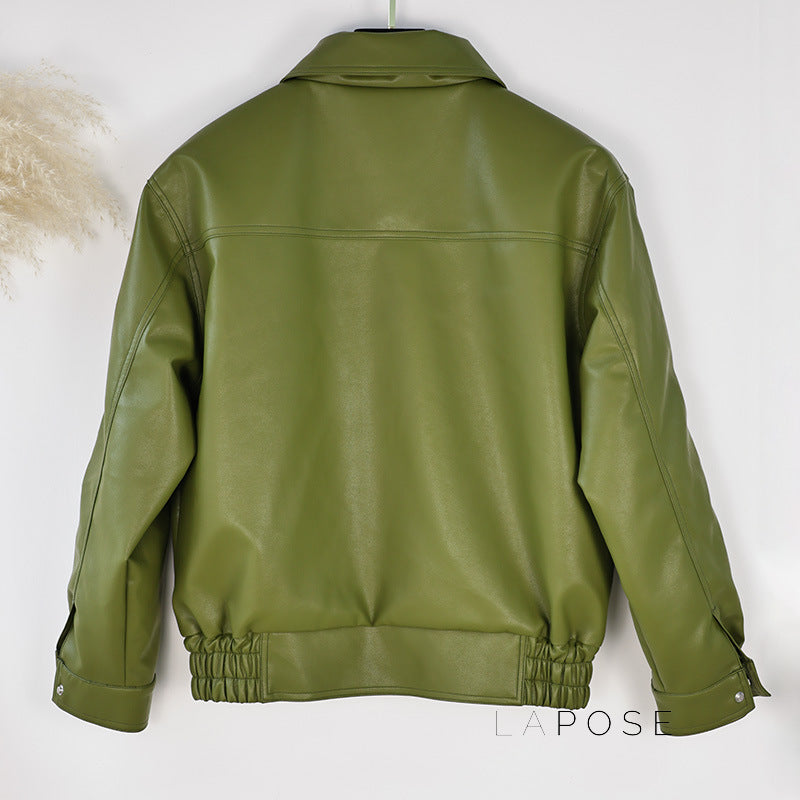 Effortlessly Elegant Jacket with a Timeless Design