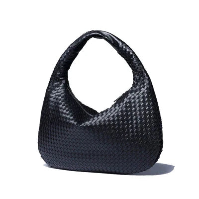 Well Tailored Bag with a Graceful Silhouette
