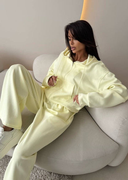 Classic Vintage Pants with a Flattering Fit