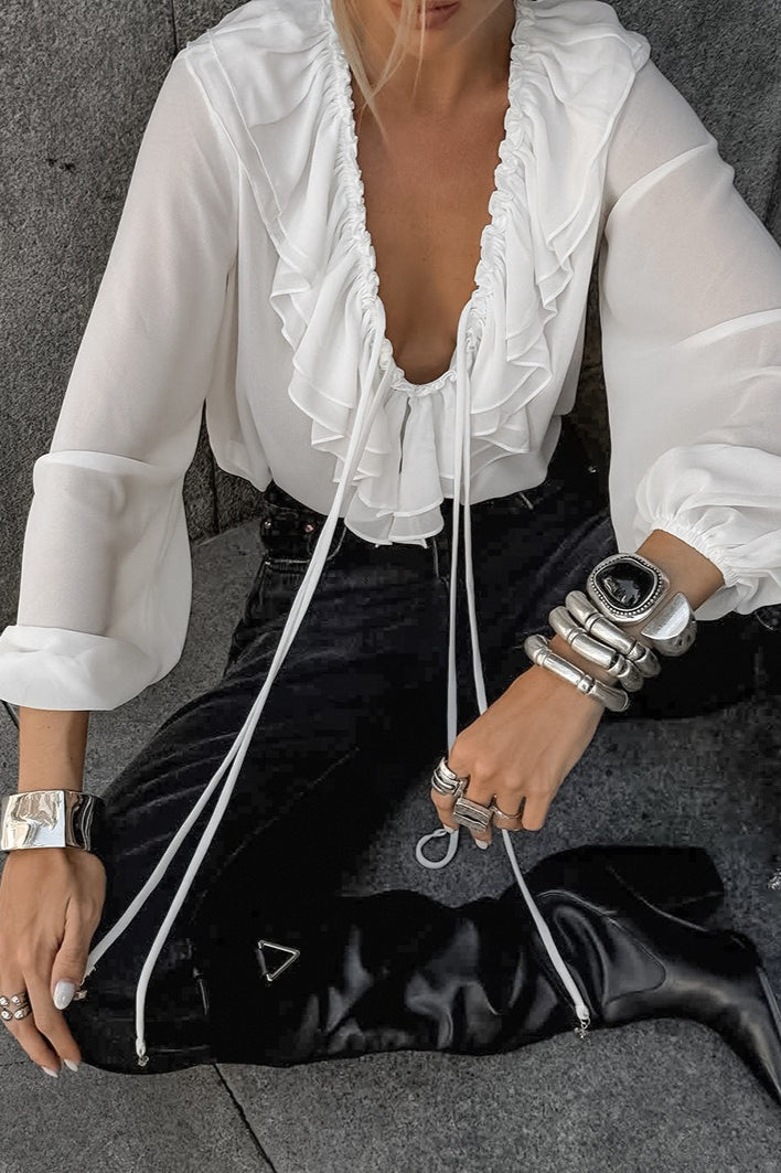 Beautifully Crafted Blouse in a Classic Style