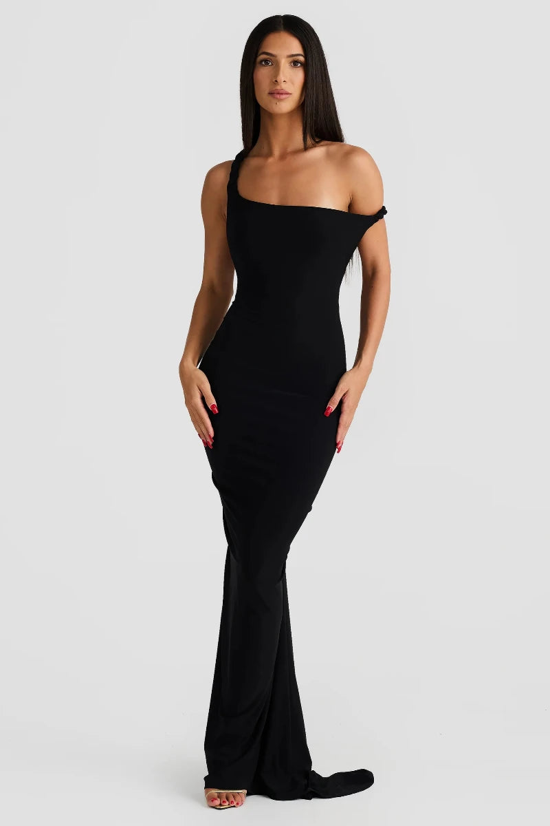 Effortlessly Elegant Garment with a Timeless Design