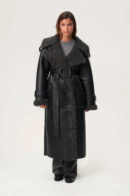 Polished Coat with an Effortless Classic Look