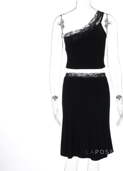 Sophisticated Garment with a Clean Classic Look