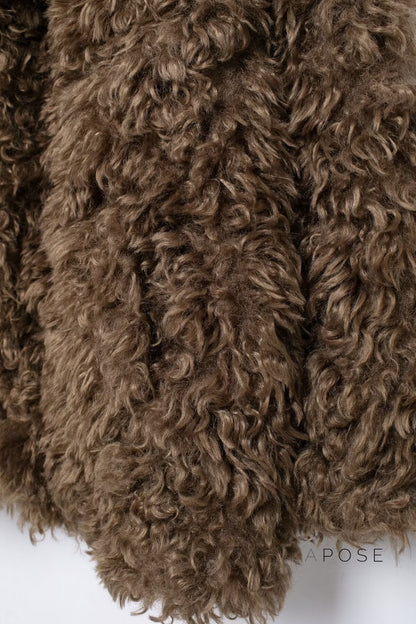 Elegantly Styled Coat for Everyday Wear