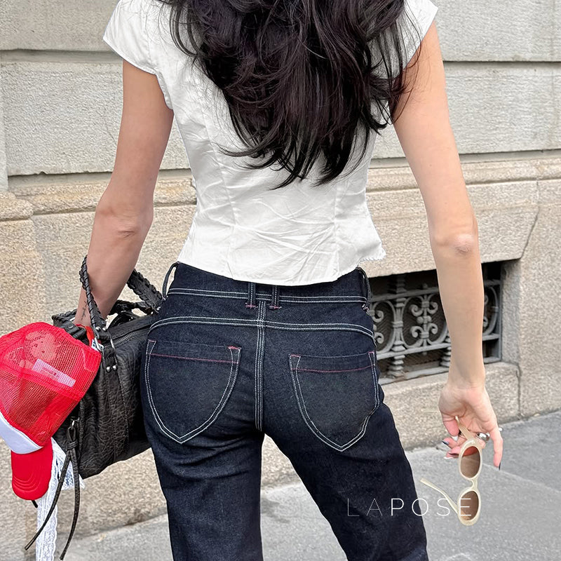 Effortlessly Elegant Blouse with a Timeless Design