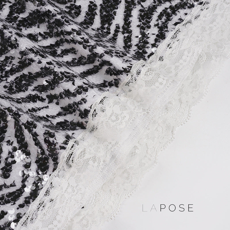Effortlessly Elegant Garment with a Timeless Design
