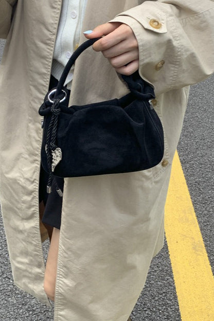 Beautifully Finished Bag in a Timeless Design