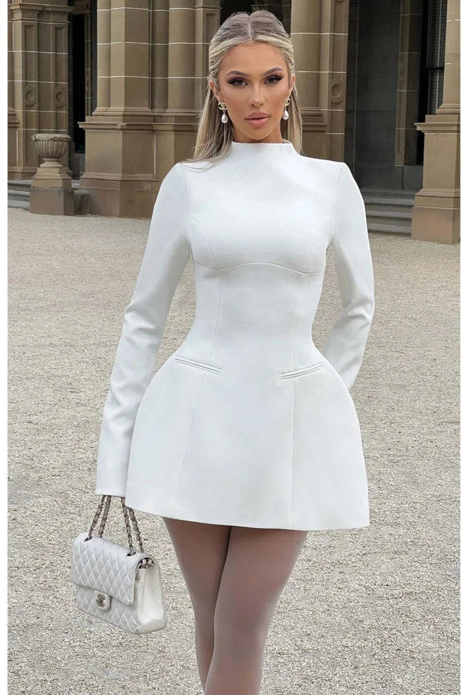Well Tailored Dress with a Graceful Silhouette
