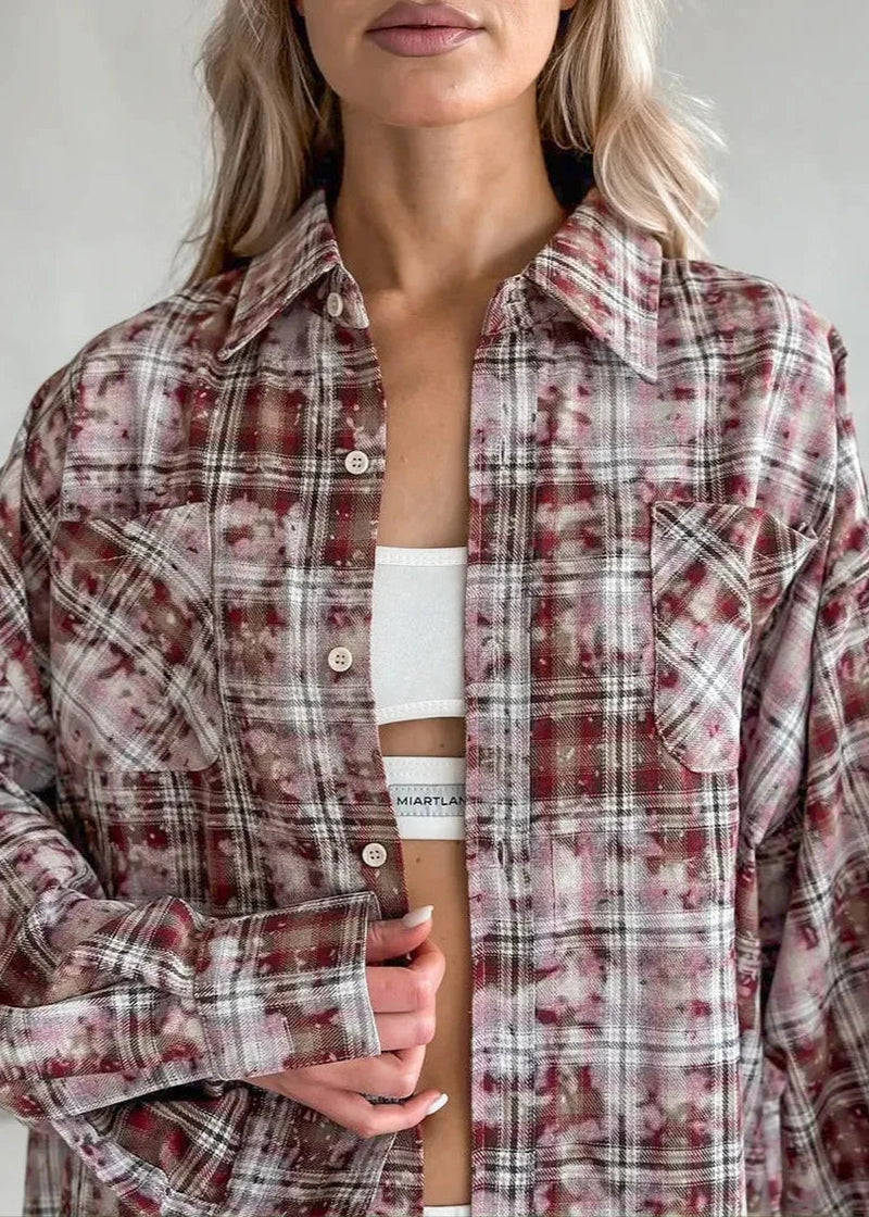 Effortlessly Elegant Shirt with a Timeless Design