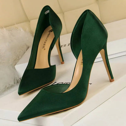Gracefully Styled Heels for Any Occasion