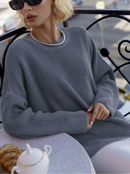 Well Tailored Sweater with a Graceful Silhouette