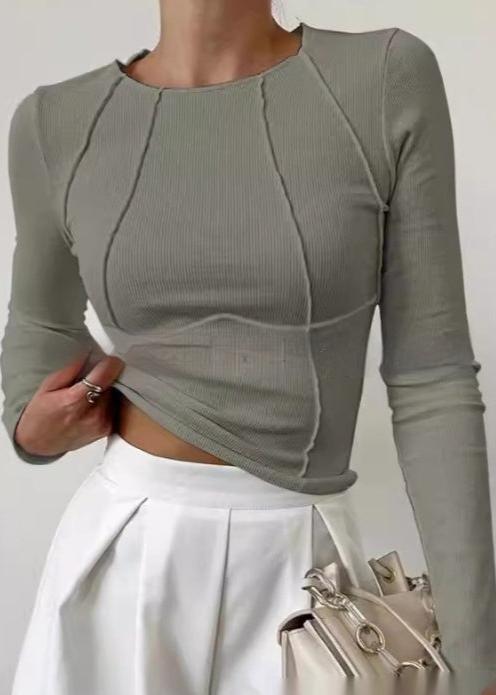 Beautifully Finished Top in a Timeless Design