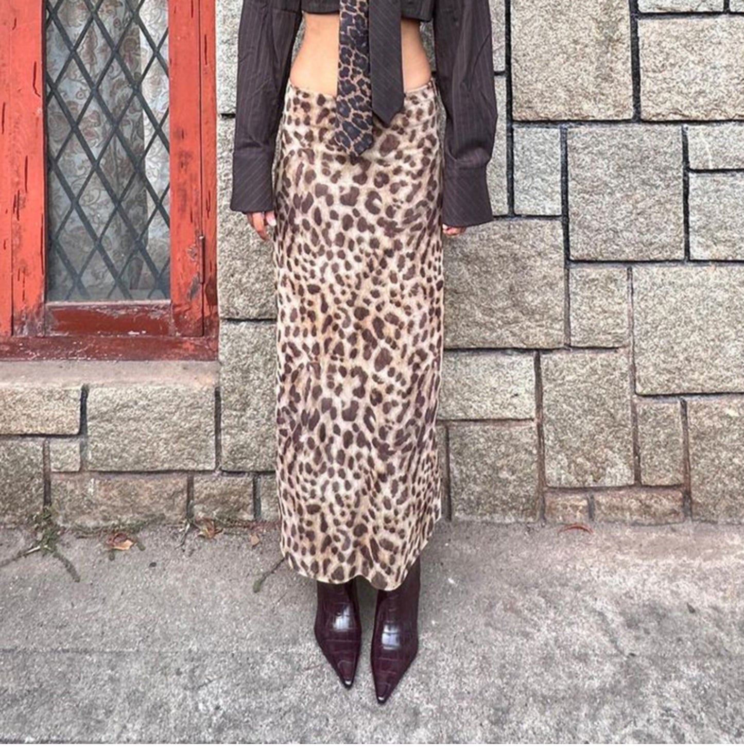 Effortlessly Elegant Garment with a Timeless Design