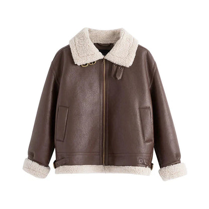 Well Tailored Jacket with a Graceful Silhouette