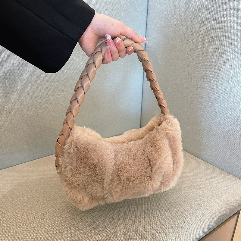 Elegantly Styled Bag for Everyday Wear