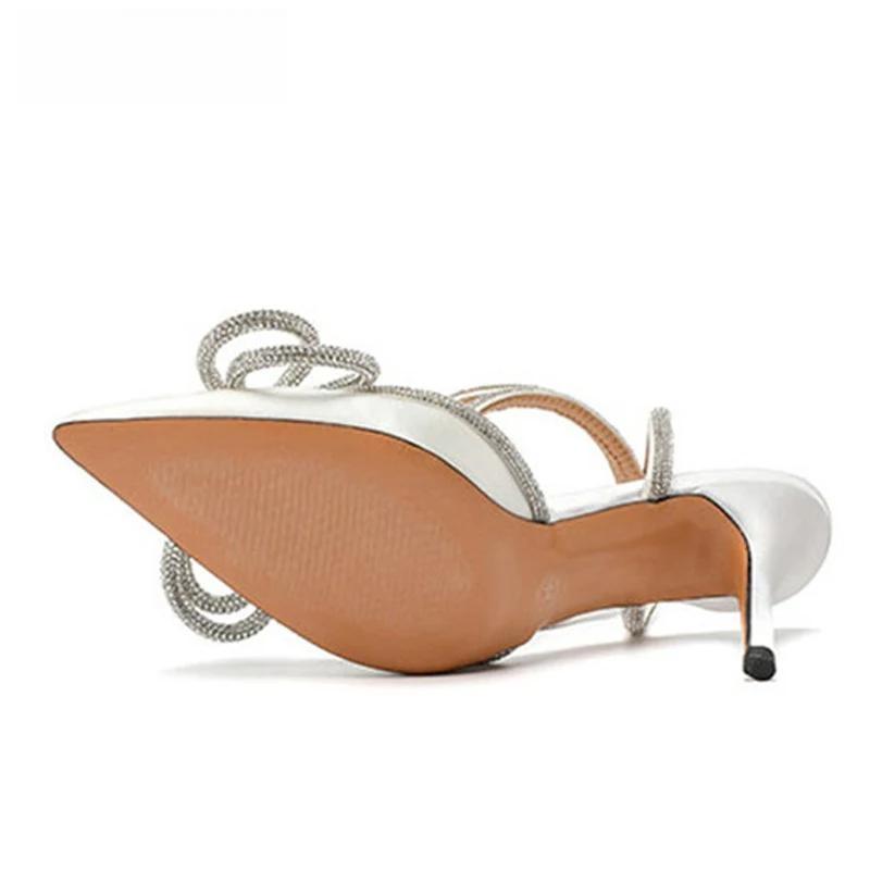 A Vintage Style Heels with Delicate Timeless Details