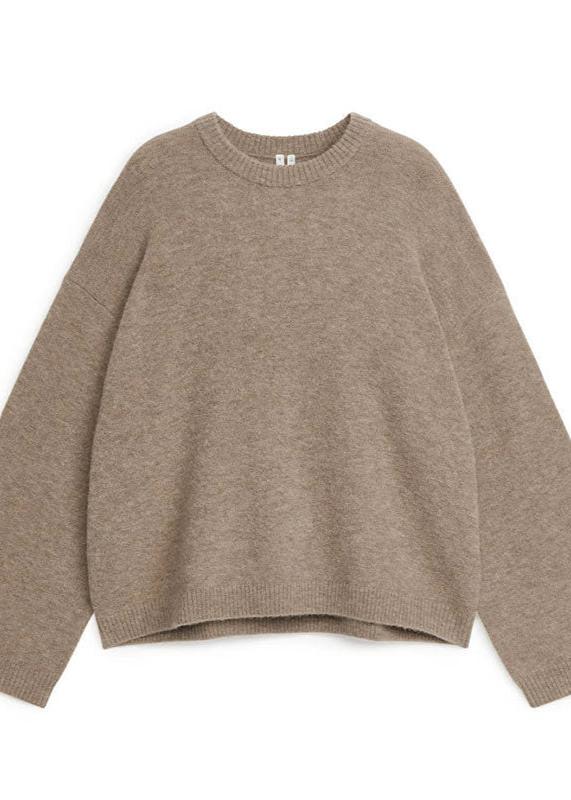 Elegantly Styled Sweater for Everyday Wear