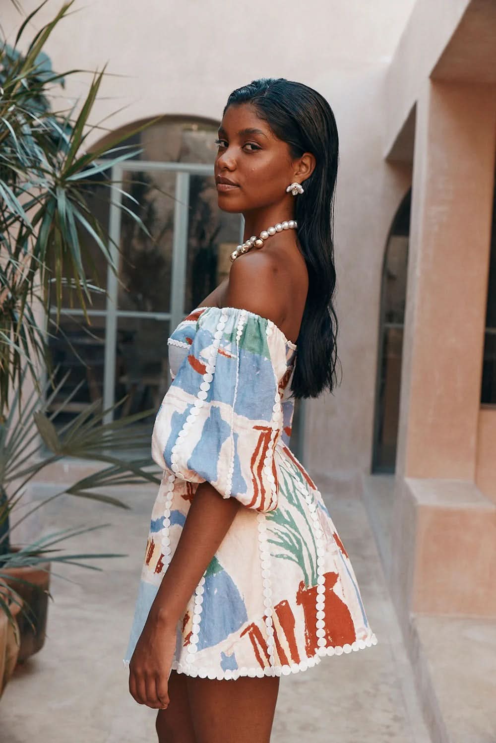 Gracefully Styled Dress for Any Occasion