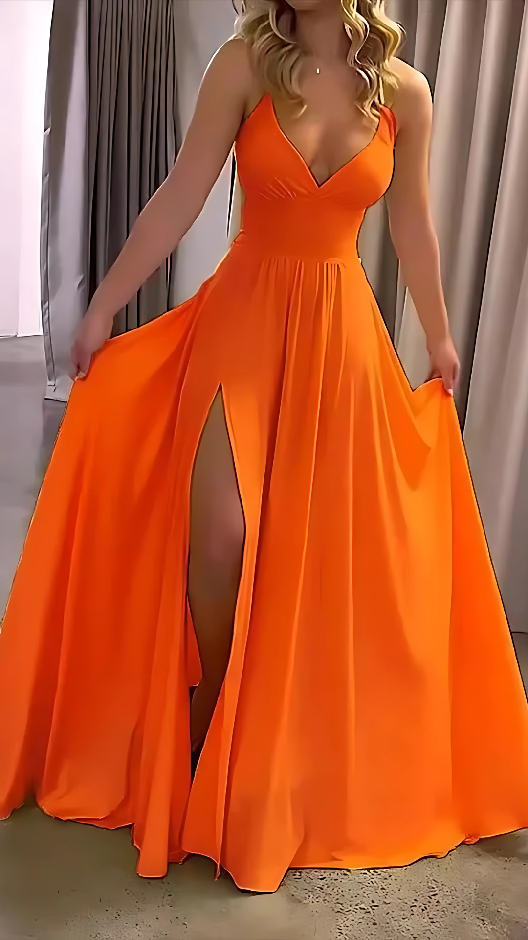 Well Tailored Dress with a Graceful Silhouette