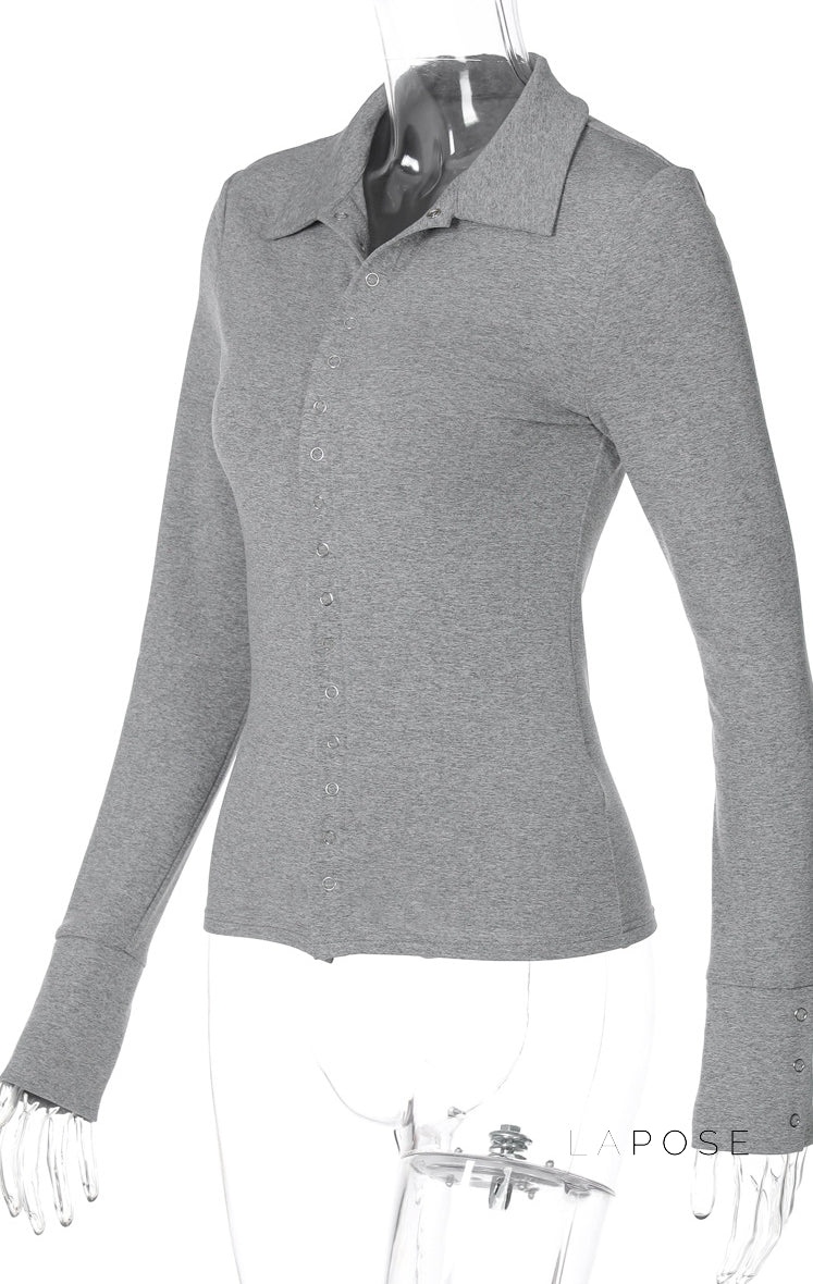 Effortlessly Elegant Top with a Timeless Design